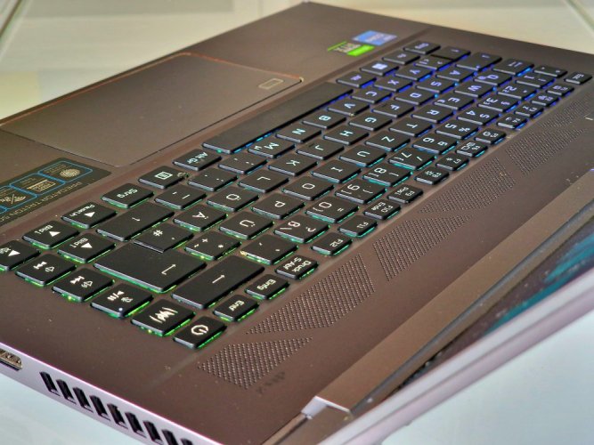Herní notebook Acer Predator Triton 500 SE - ZÁRUKA 12M | 16" WQXGA 240Hz | Intel Core i7-12700H | RTX 3070 Ti  8GB | 16 GB DDR5 | 1TB SSD | WIN11