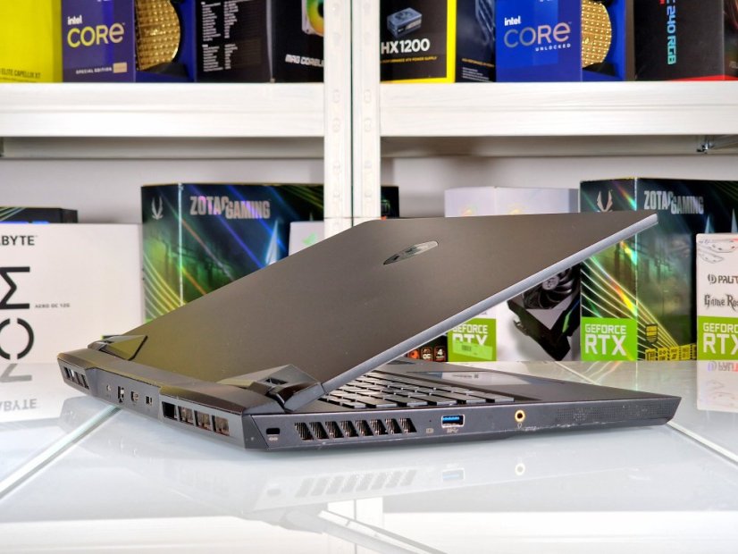 Gaming Notebook MSI GP76 Leopard Gebraucht - GARANTIE 24M | 17,3" 144Hz | Intel Core i7-10750H | RTX 3070 8GB 140W | 16 GB | 512 SSD | WIN11