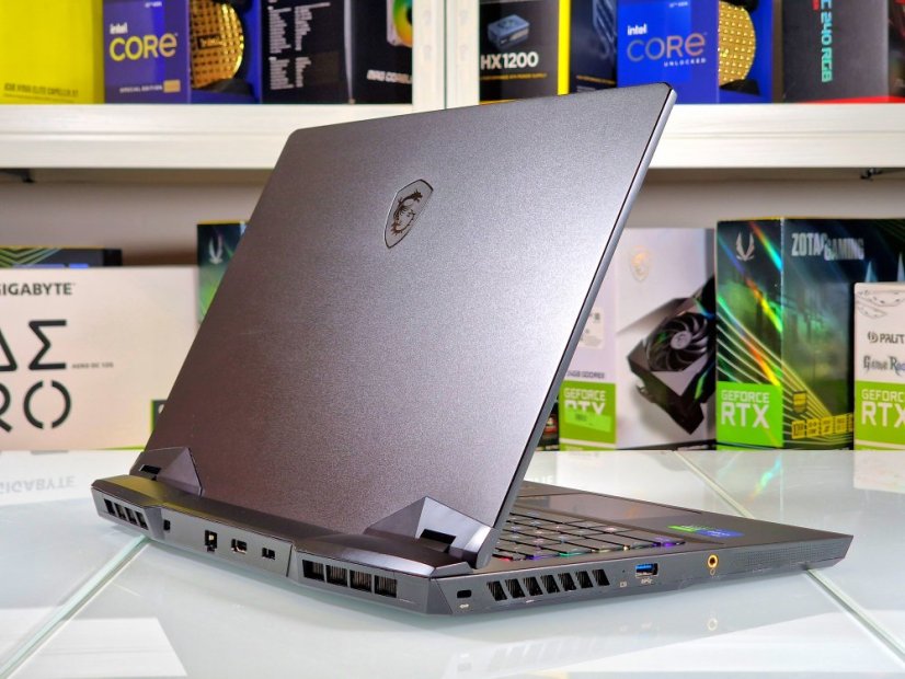 Gaming Laptop MSI LEOPARD GP66 - GARANTIE 12M | 15,6" QHD 165Hz | Intel Core i7-11800H | RTX 3070 8GB 140W | 16 GB | 1000 SSD | WIN11