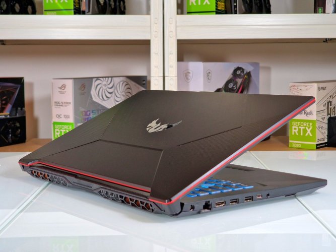 Gaming Laptop ASUS TuF Gaming F17 - GARANTIE 12M  | 17,3" 144Hz | Intel Core i5-10300H | GTX 1650 Ti | 16GB  | 512 SSD | WIN11