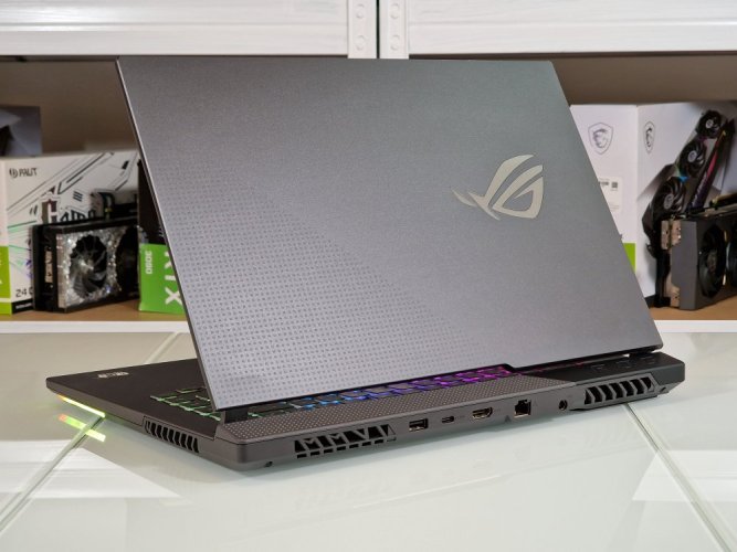 Herný notebook ASUS RoG Strix G15 - ZÁRUKA 12M  | 15,6" 144 Hz | Ryzen 9 5900HX | RTX 3060 6 GB | 16GB | 512 GB