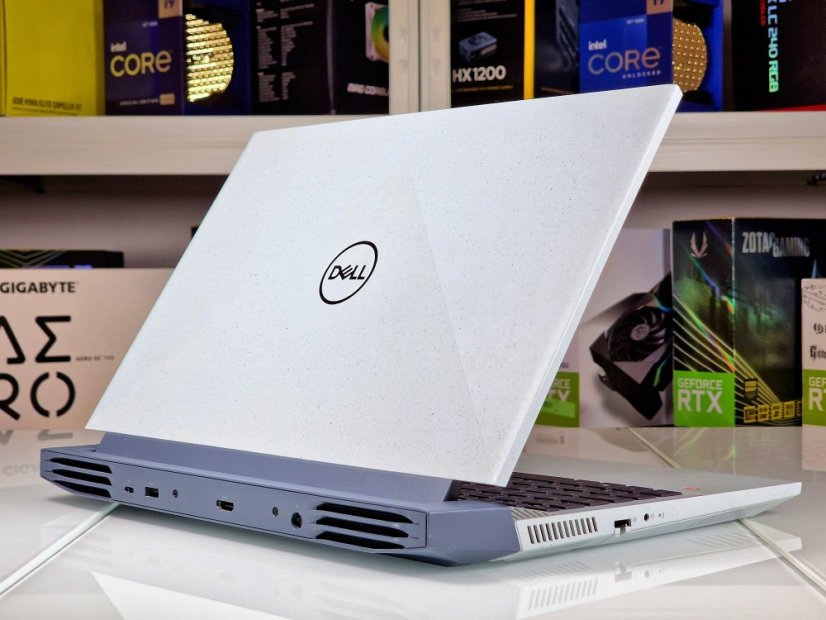 Gaming Laptop Dell Gaming G15 Gebraucht - GARANTIE 12M | 15,6" 120Hz | AMD Ryzen 5800H | RTX 3060 6GB | 16 GB | 512 SSD | WIN11