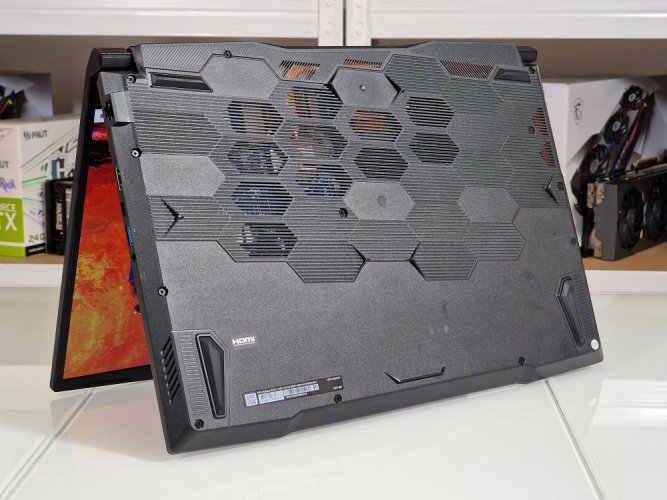 Herní notebook MSI Katana GF 76 - ZÁRUKA 12M | 17,3" 144 Hz | Intel Core i5-11400H | 16GB | GTX 1650 | 512 GB SSD