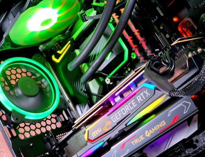 Herní PC sestava compraider - ZÁRUKA 12M | Intel Core i7-9700K+vodní AIO ARGB chlazení SilentiumPC | RTX 2080 8GB | 16 GB | 512 SSD+1TB SSD