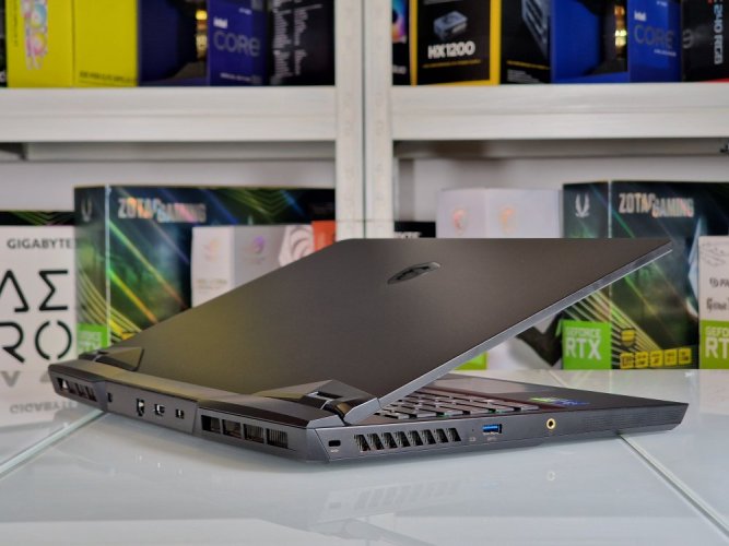 Gaming Laptop MSI LEOPARD GP76 - GARANTIE 24M | 17,3" 240Hz | Intel Core i7-11800H | RTX 3070 8GB | 16 GB | 512 SSD | WIN11