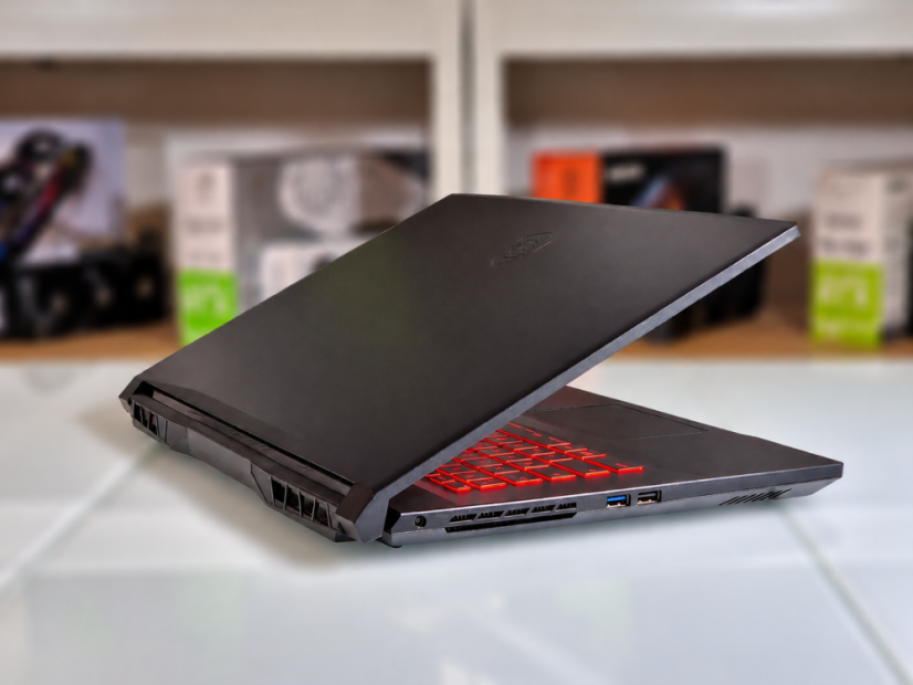 Gaming Laptop MSI Katana GF76 • GARANTIE 12M • 17,3 144Hz • Intel Core i5-11400H • 16 GB • RTX 3050 • 512GB SSD • WIN11