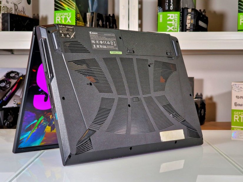 Herní notebook GIGABYTE AORUS 5KB • ZÁRUKA 12 • Intel Core i7-10750H • 16 GB • RTX 2060 6GB • 512 GB SSD • WIN11