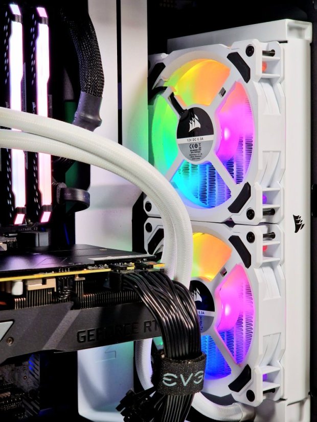 Herní PC DEFIANCE • ZÁRUKA 24M • AMD Ryzen 7 2700X • RTX 2070 8GB • 16GB • 512 SSD • WIN11