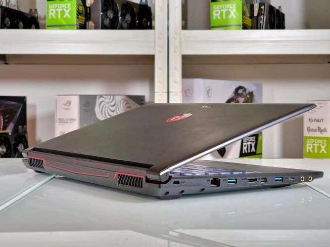 Gaming-Laptop  MSI GP62 Leopard - GARANTIE 12M | 15,6" FullHD | Intel Core i7-7700HQ | GTX 1050 | 12 GB | 128 SSD + 1 TB HDD | WIN11