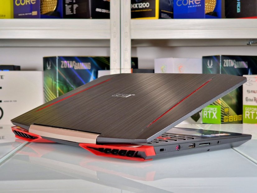 Gaming Laptop Acer Aspire VX Refurbished - GARANTIE 12M | 15,6" Full HD | Intel Core i5-7300HQ | GTX 1050 Ti 4GB | 16 GB | 256 SSD+1 TB HDD | WIN11