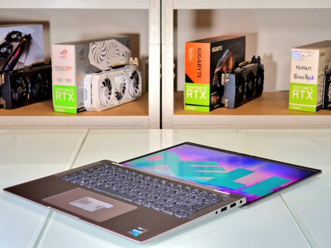 Dell Latitude 7440 - GARANTIE bis 8/2027 | 14" Full HD | Intel Core i7-1365U | Intel Iris Xe Graphics | 16 GB LPDDR5 | 512 SSD | WIN11 PRO