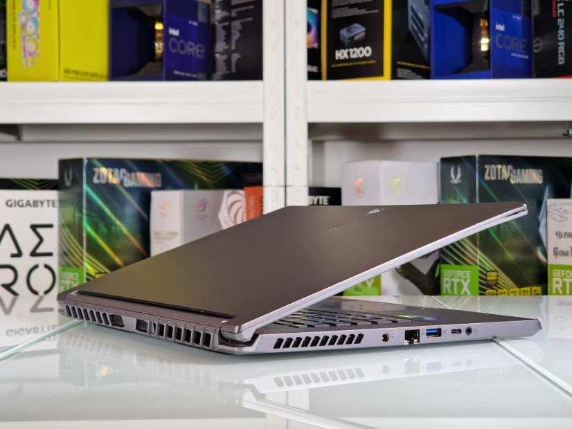 Herní notebook Acer Predator Triton 500 SE - ZÁRUKA 12M | 16" WQXGA 240Hz | Intel Core i7-12700H | RTX 3070 Ti  8GB | 16 GB DDR5 | 1TB SSD | WIN11
