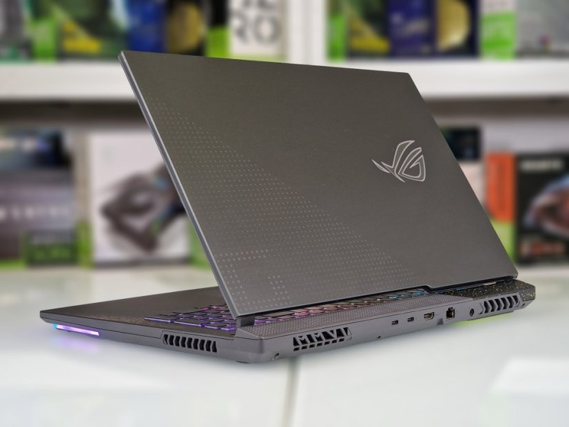 PC Portable Gamer ASUS RoG Strix G17 • GARANTIE 12M • 17,3 QHD 165Hz • AMD Ryzen 9 5900HX • RTX 3070 8GB • 16GB • 1000 SSD • WIN11