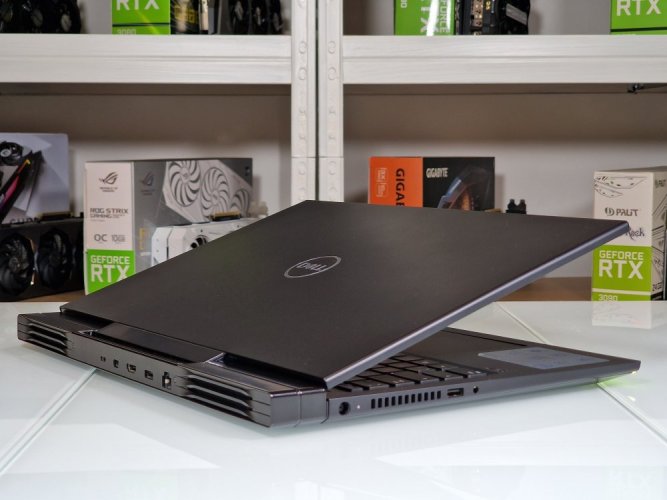 Gaming-Laptop Dell G7 17 7700 - GARANTIE 12M | 17,3" FullHD 144Hz | Intel Core i7-10750H | 32GB | RTX 2070 8GB | 1000SSD | WIN11