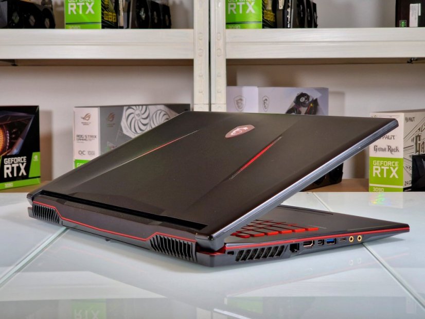 Gaming Laptop  MSI GL75 Leopard Refurbished - GARANTIE 12M | 17,3" FullHD | Intel Core i7-8750H | GTX 1060 6GB | 16 GB | 256 SSD+1TB HDD | WIN11