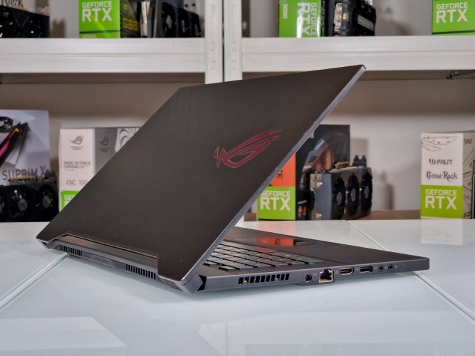 Herní notebook ASUS Zephyrus  | ZÁRUKA 12M | 15,6" 144Hz FullHD | Intel Core i7-9750H | GTX 1660Ti 6GB | 16GB RAM | 512 SSD | WIN11