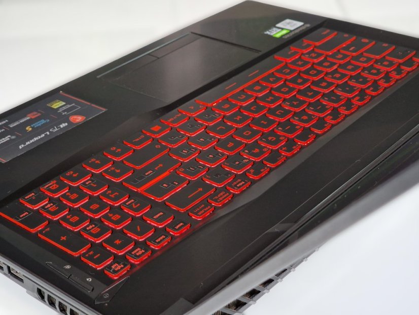 Herní notebook MSI LEOPARD GL75 • ZÁRUKA 12M • 17,3 144Hz • Intel Core i7-10750H • RTX 2070 8GB • 16 GB • 1000 SSD • WIN11