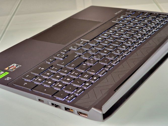 Herní notebook HP Victus 15 - Záruka do 1/2026 | 15,6" 144Hz | AMD Ryzen 5 7535HS | 16GB DDR5 | RTX 2050 | 512 SSD | WIN11