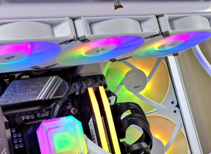 Herné PC compraider HIGH - ZÁRUKA 24M | Intel Core i9-12900KF+WATER COOLING | RTX 4070 12GB  | 32GB | 1000 SSD | WIN11