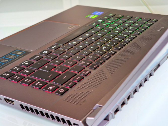 Gaming Laptop Acer Predator Triton 300 SE - GARANTIE 12M | 16" WQXGA 240Hz | Intel Core i7-12700H | RTX 3080 Ti 16GB | 16 GB DDR5 | 1TB SSD | WIN11