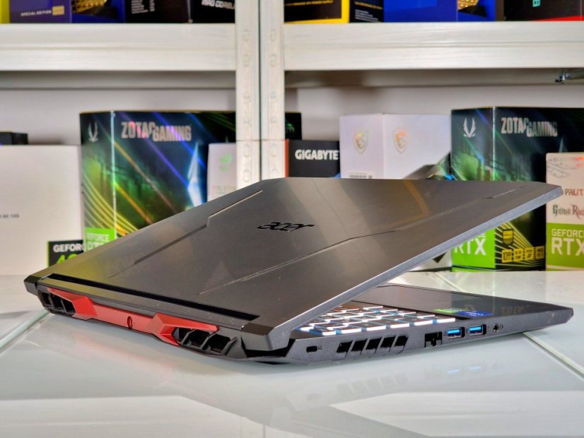 Gaming Laptop Acer Nitro 5 Gebraucht - GARANTIE 12M | 15,6" 144Hz | Intel Core i7-11800H | RTX 3070 8GB | 16GB | 512 SSD | WIN11