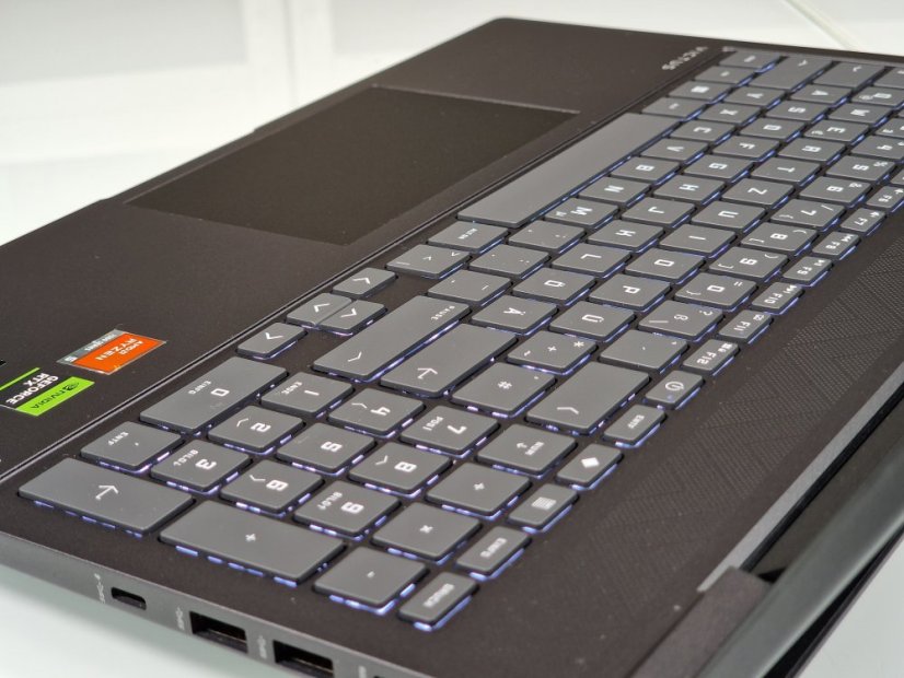 Gaming Laptop HP Victus 16 Refurbished - GARANTIE 12M | 16,1" 144Hz | AMD Ryzen 8845HS | 32GB DDR5 | RTX 4060 8GB | 1000 SSD | WIN11