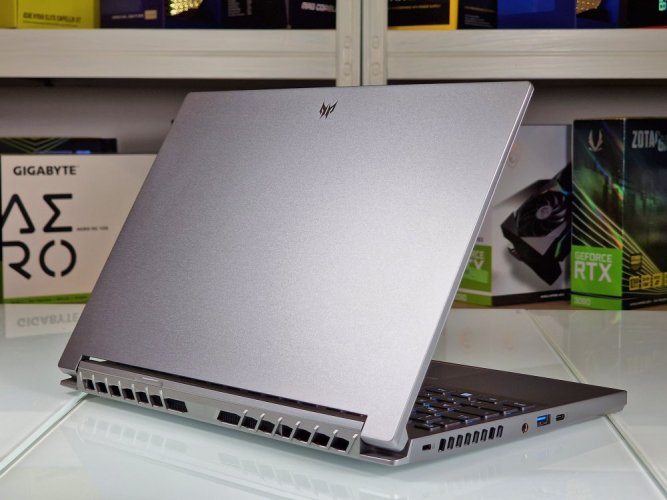 Herní notebook Acer Predator Triton 300 SE - ZÁRUKA 12M | 14" WQXGA OLED  | Intel Core i7-12700H | RTX 3060 6GB | 16 GB | 512 SSD | WIN11