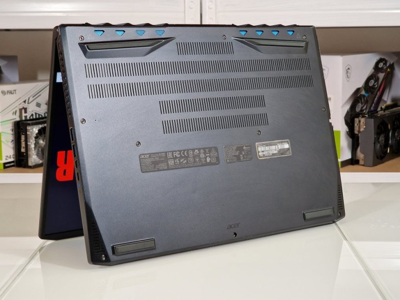 Herní notebook Acer Predator Triton 500 • ZÁRUKA 12M • 15,6 144Hz • Intel Core i7- 8750H • RTX 2080 8GB • 16 GB • 512 GB SSD