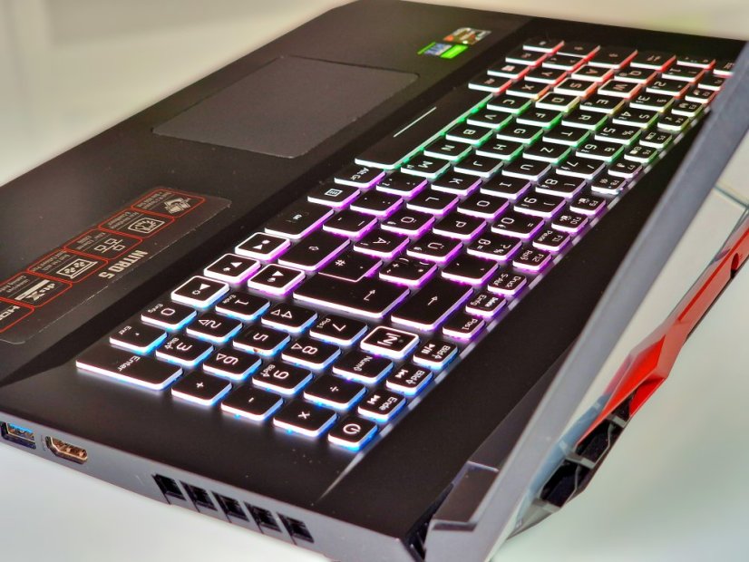 Gaming Notebook Acer Nitro 5 • GARANTIE 12M • 17,3 144Hz •AMD Ryzen 5 5600H • RTX 3060 6GB • 16GB • 1000 SSD • WIN11