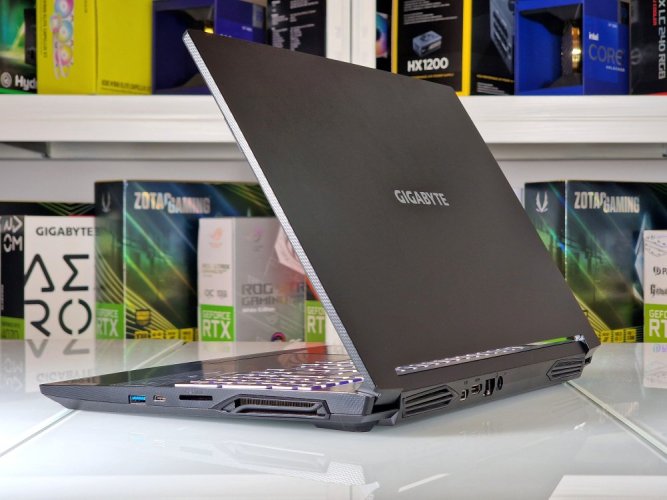 Herní notebook GIGABYTE G5 -ZÁRUKA 12M | 15,6" 144Hz | Intel Core i5-11400H | RTX 3050 Ti | 16GB | 512 SSD | WIN11