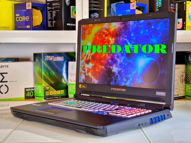 Herní notebook Acer Predator Helios 700 - ZÁRUKA 12M | 17,3" 144Hz  | Intel Core i7-9750H | RTX 2070 8GB | 32 GB | 512 SSD | WIN11