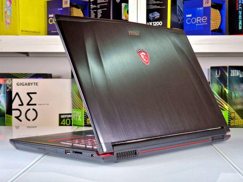 Gaming Laptop MSI Apache Pro GE72 Refurbished  - GARANTIE 12M | 17,3" Full HD | Intel Core i7-6700HQ | GTX 965M | 12 GB | 512 SSD + 1TB HDD | WIN11