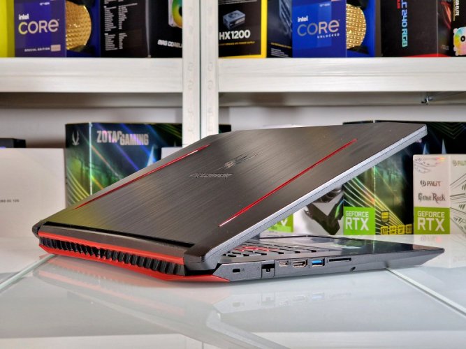 Herný notebook Acer Predator Helios 300 - ZÁRUKA 12M | 17,3" Full HD | Intel Core i5-8300H | GTX 1050 Ti | 12 GB | 128 SSD+1TB HDD | WIN11