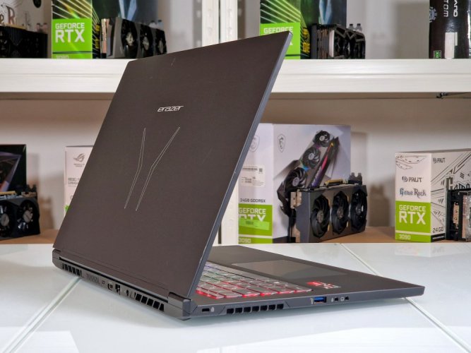 Gaming Laptop MEDION ERAZER BEAST X25 - GARANTIE 12M | 17,3" QHD 165Hz | AMD RYZEN 9 | 32GB | RTX 3080 16GB | 2000GB SSD | WIN11