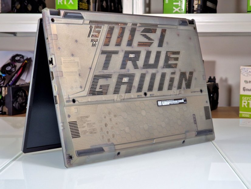 Gaming Laptop MSI Cyborg A12VF Gebraucht - GARANTIE 24M | 15,6" 144 Hz | Intel Core i5-12450H | RTX 4060 8GB | 16GB DDR5 | 1000SSD | WIN11
