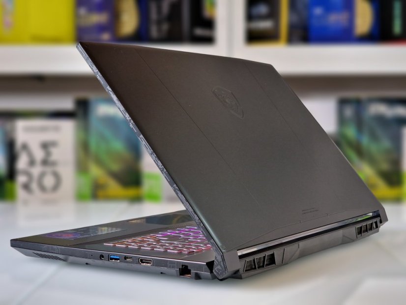 Gaming Laptop MSI KATANA 17 • GARANTIE 12M • 17,3 144 Hz • Intel Core i7-13620H • RTX 4060 8GB • 16GB DDR5 • 1000 SSD • WIN11