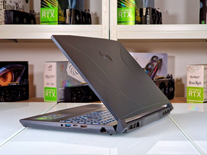 Herní notebook MSI BRAVO 15 - ZÁRUKA 24M | 15,6" 144 Hz | AMD Ryzen 7 7735HS | RX 6550M | 16GB DDR5 | 1000 SSD | WIN11