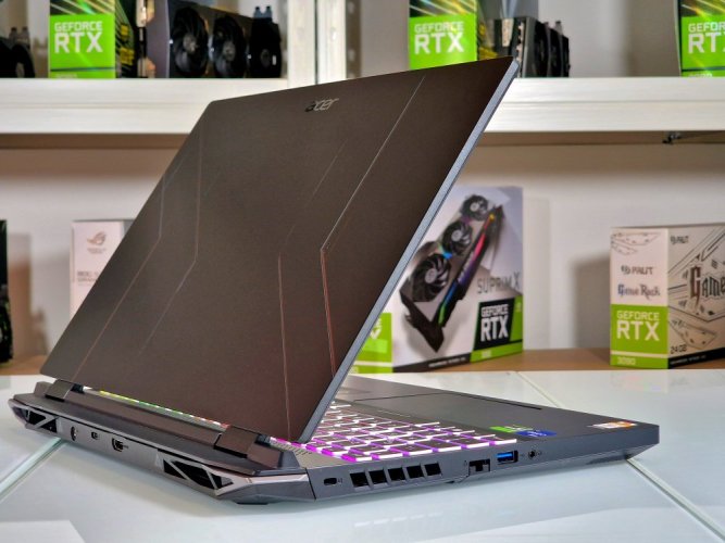 Herní notebook Acer Nitro 5 - ZÁRUKA 12M | 15,6" FHD 144Hz | i7-12650H | RTX 4060 8GB | 16 GB DDR5 | 512 SSD | WIN11