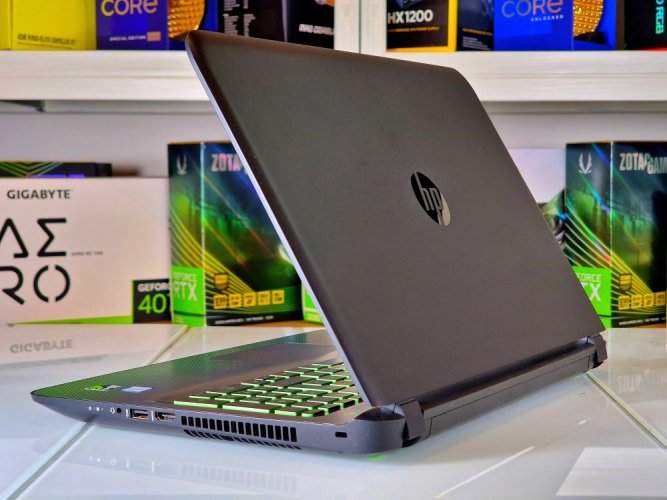 Herní notebook HP Pavilion Gaming 15 - ZÁRUKA 12M | 15,6" FullHD | Intel Core i7-6700HQ | GTX 950 4GB | 16 GB | 128 SSD + 2 TB HDD | WIN11