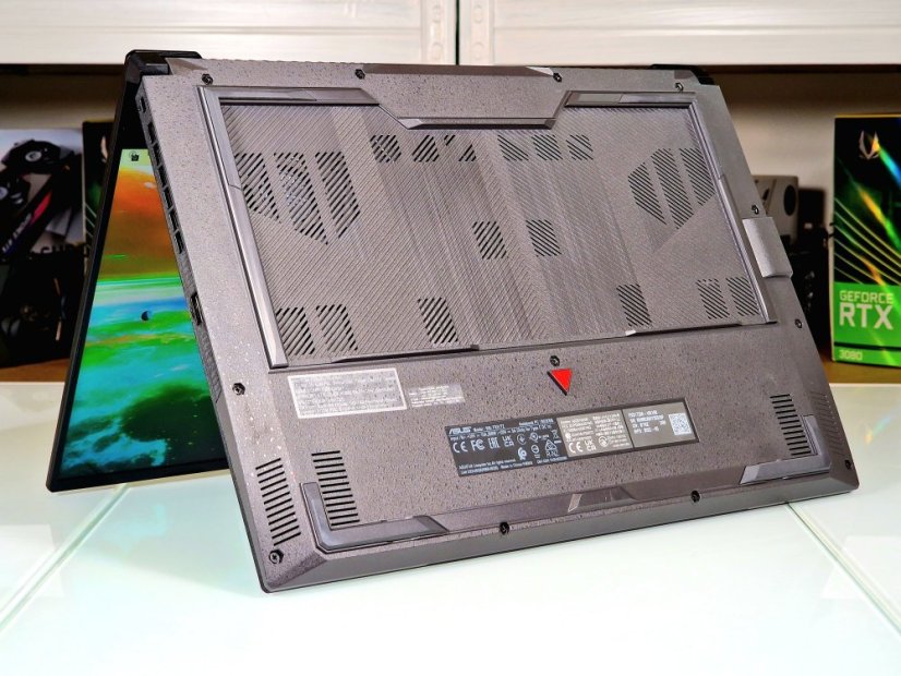 Herný notebook ASUS TuF Dash 15 - ZÁRUKA 12M  | 15,6" 144Hz | Intel Core i5-12450H | RTX 3060 6GB | 16GB | 512 SSD