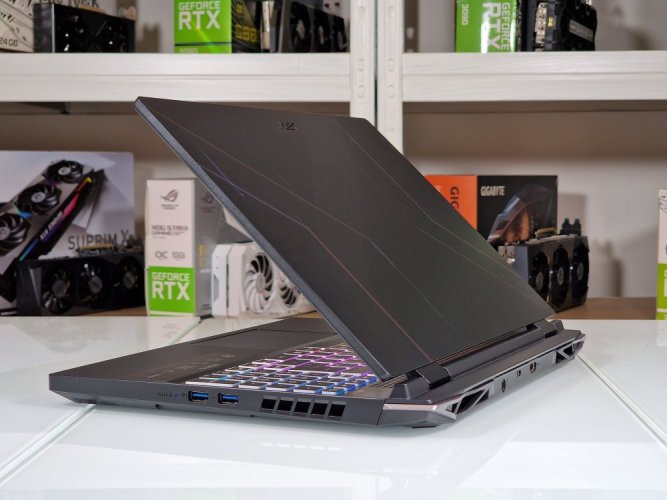 Herní notebook Acer Nitro 5 - ZÁRUKA 24M | 17,3" FHD 144Hz | i7-12650H | RTX 4050 6GB | 16 GB DDR5 | 1000 SSD | WIN11
