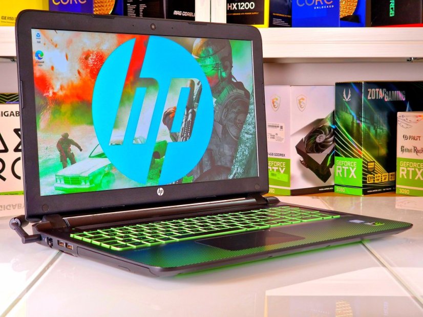 Herní notebook HP Pavilion Gaming 15 • ZÁRUKA 12M • 15,6 FHD • Intel Core i7-6700HQ • GTX 950 4GB • 16 GB • 128 SSD + 2 TB HDD • WIN11
