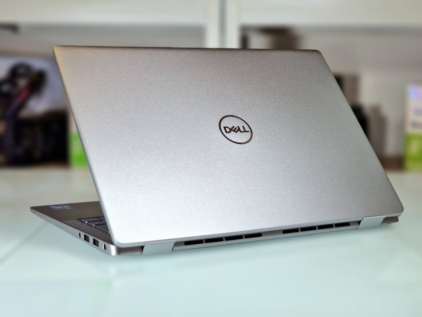Notebook Dell Latitude 7440 • ZÁRUKA 12M • 14 FHD • Intel Core i7-1365U • Intel Iris Xe Graphics • 16 GB DDR5 • 512 SSD • WIN11