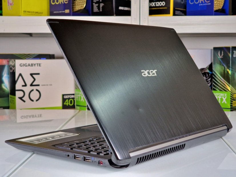 Herní notebook Acer Aspire 7 - ZÁRUKA 12M | 15,6" Full HD | Intel Core i7-7700HQ | GTX 1050 | 12 GB | 128 SSD + 1TB HDD | WIN11