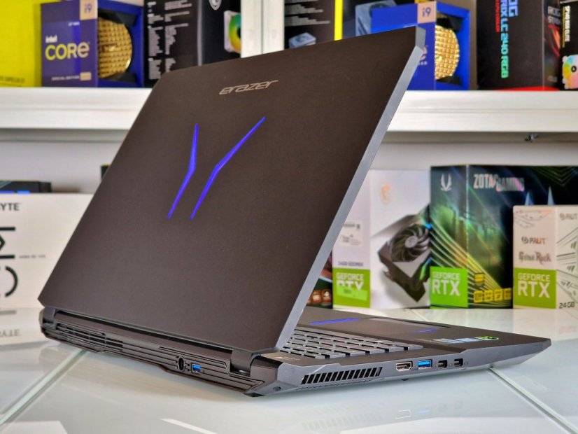 Gaming Laptop MEDION ERAZER X7843 Gebraucht - GARANTIE 12M | 117,3" Full HD | Intel Core i7-6700HQ | 16GB | GTX 980 | 256 SSD + 1 TB HDD | WIN11