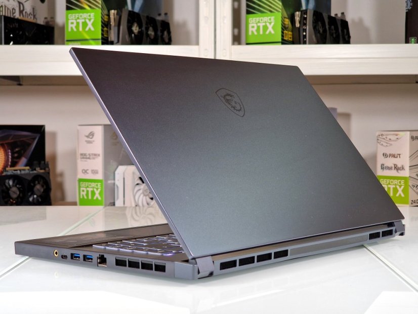 Gaming Laptop MSI Creator 15 Gebraucht - GARANTIE 12M | 15,6" 4K UHD | Intel Core i7-10875H | RTX 2080 8GB | 32GB | 1000 SSD | WIN11