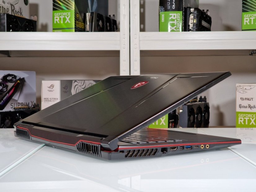 Herní notebook MSI GP73 Leopard • ZÁRUKA 12M • 17,3" 120Hz • Intel Core i7-8750H • GTX 1060 6GB • 16 GB • 256 SSD+1TB HDD • WIN11
