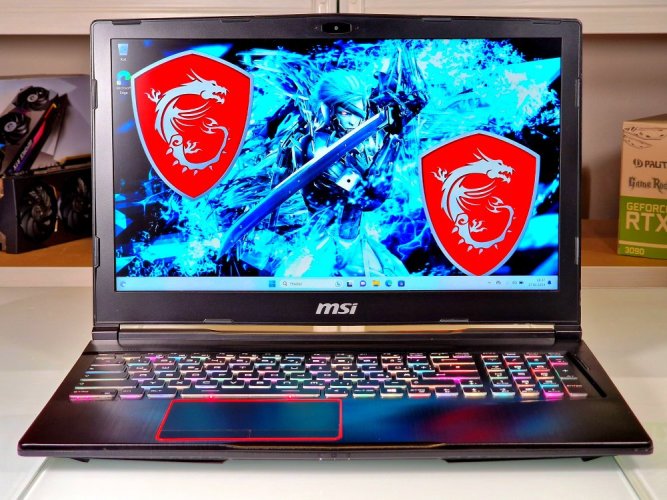 Herný notebook MSI Raider GE63VR - ZÁRUKA 12M | 15,6" FullHD | Intel Core i7-7700HQ | GTX 1070 8GB | 16 GB | 256 SSD+1TB HDD | WIN11