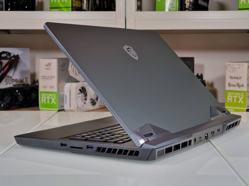 Gaming Laptop MSI Raider GE76 Gebraucht - GARANTIE 12M | 17,3" 300Hz | i9-10980HK | RTX 3080 16GB | 32 GB | 2000 SSD | WIN11