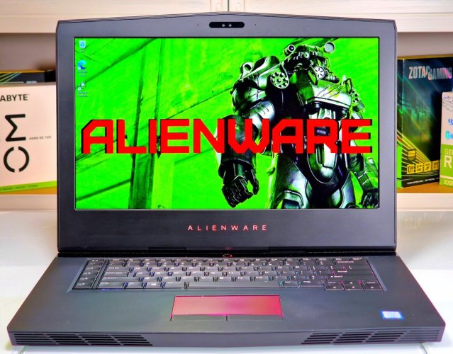 Laptop gamingowy Dell Alienware M15 R3 — GWARANCJA 12M | 15,6" FullHD | Intel Core i7-7700HQ | GTX 1070 8GB | 16GB | 256 SSD + 1TB HDD | WIN11